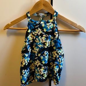 Crop top flowery backless